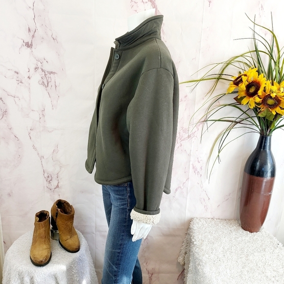 Gap fleece lined olive green cropped jacket - Picture 5 of 8